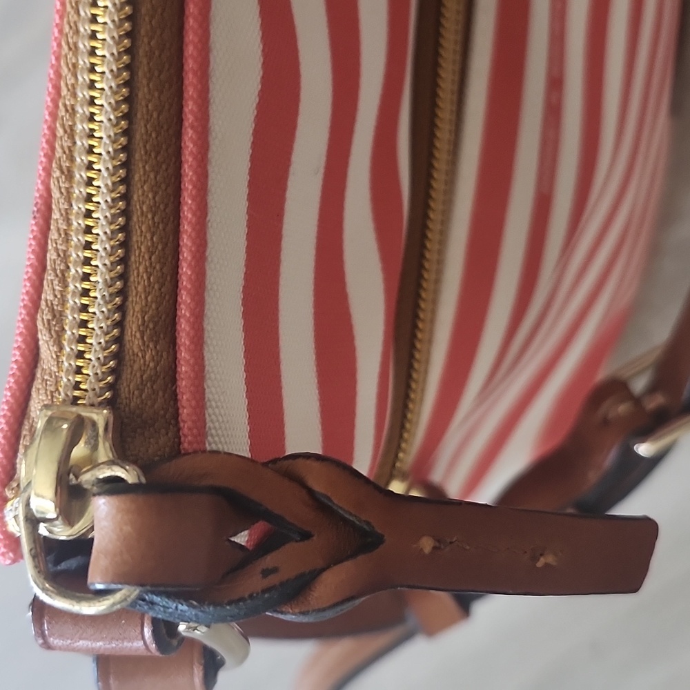 ☆SALE ☆ Dooney & Bourke Sullivan Crossbody Pouchette Adj Crossbody Bag - Picture 7 of 16